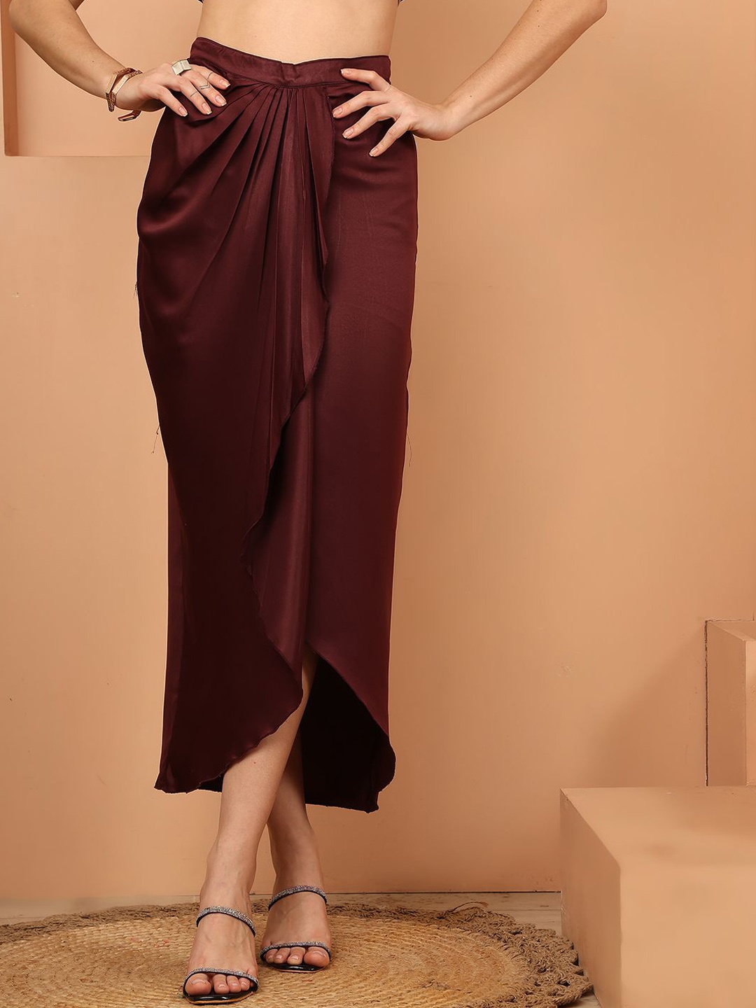 

NEUDIS Warp Maxi Skirt, Burgundy