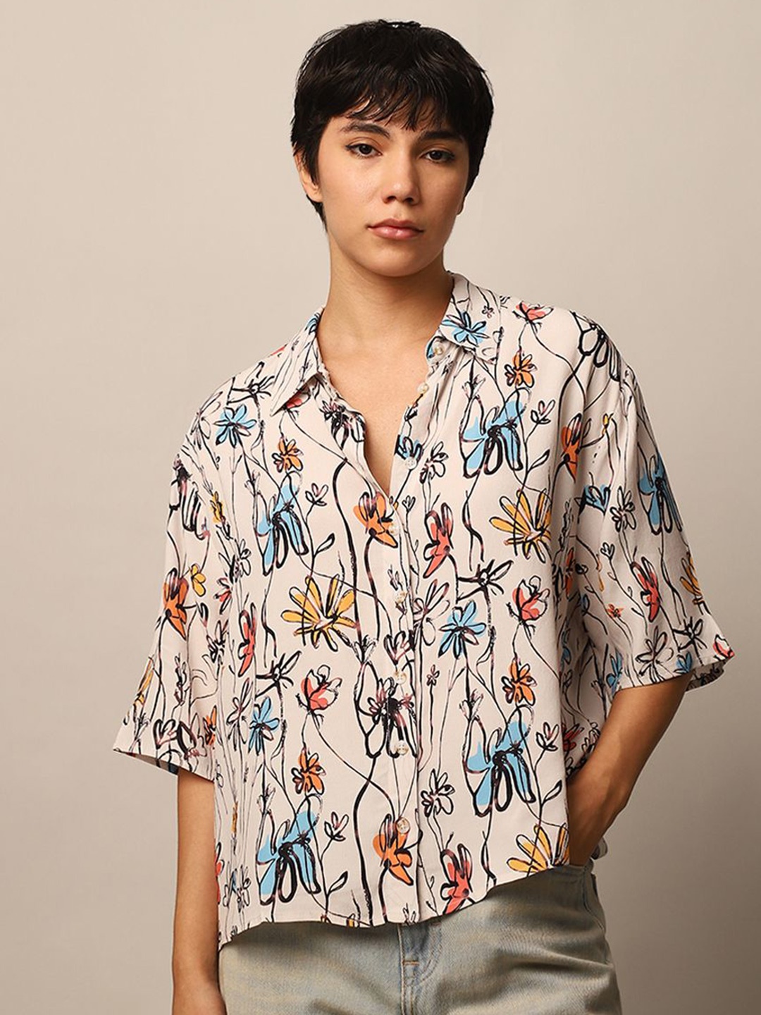 

ONLY Women Floral Opaque Printed Casual Shirt, Beige