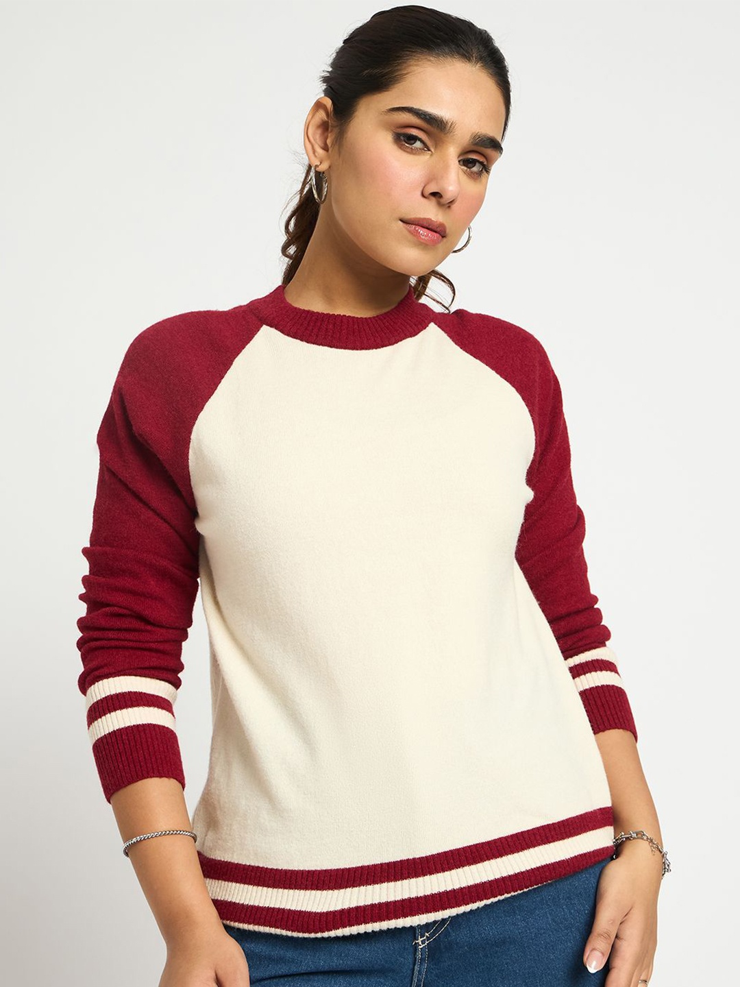 

FEMMELLA Women Colourblocked Long Sleeves Pullover, White