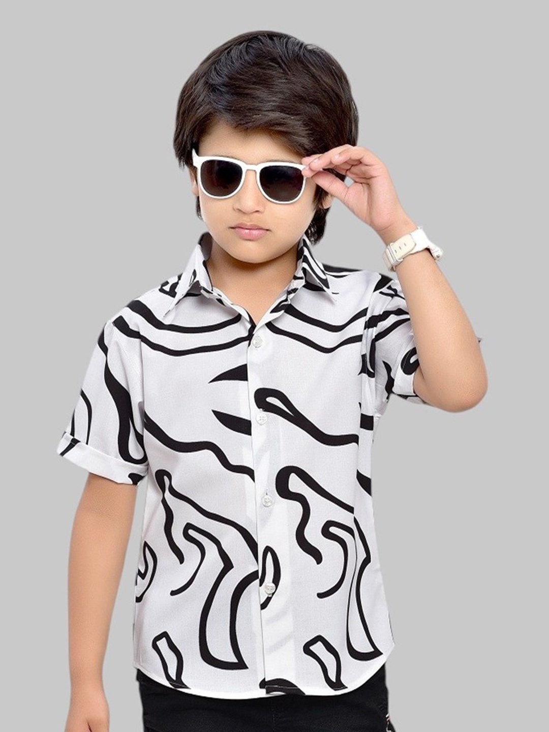 

BAESD Boys Comfort Spread Collar Abstract Printed Cotton Casual Shirt, White