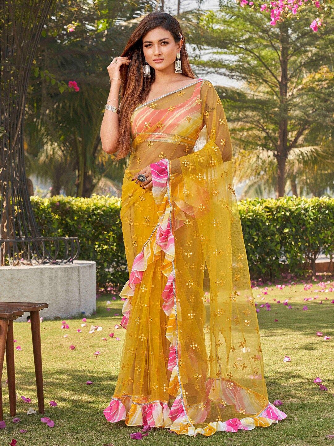 

PHORIA STYLE Embroidered Net Saree, Yellow