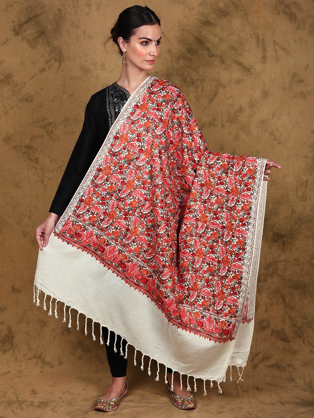

Exotic India Floral Kashmir Embroidered Aari Work Woollen Shawl, Off white