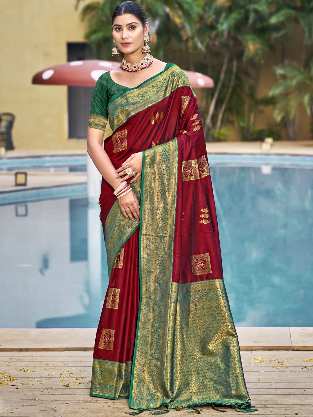 

SANGAM PRINTS Woven Design Zari Silk Blend Tussar Saree, Maroon