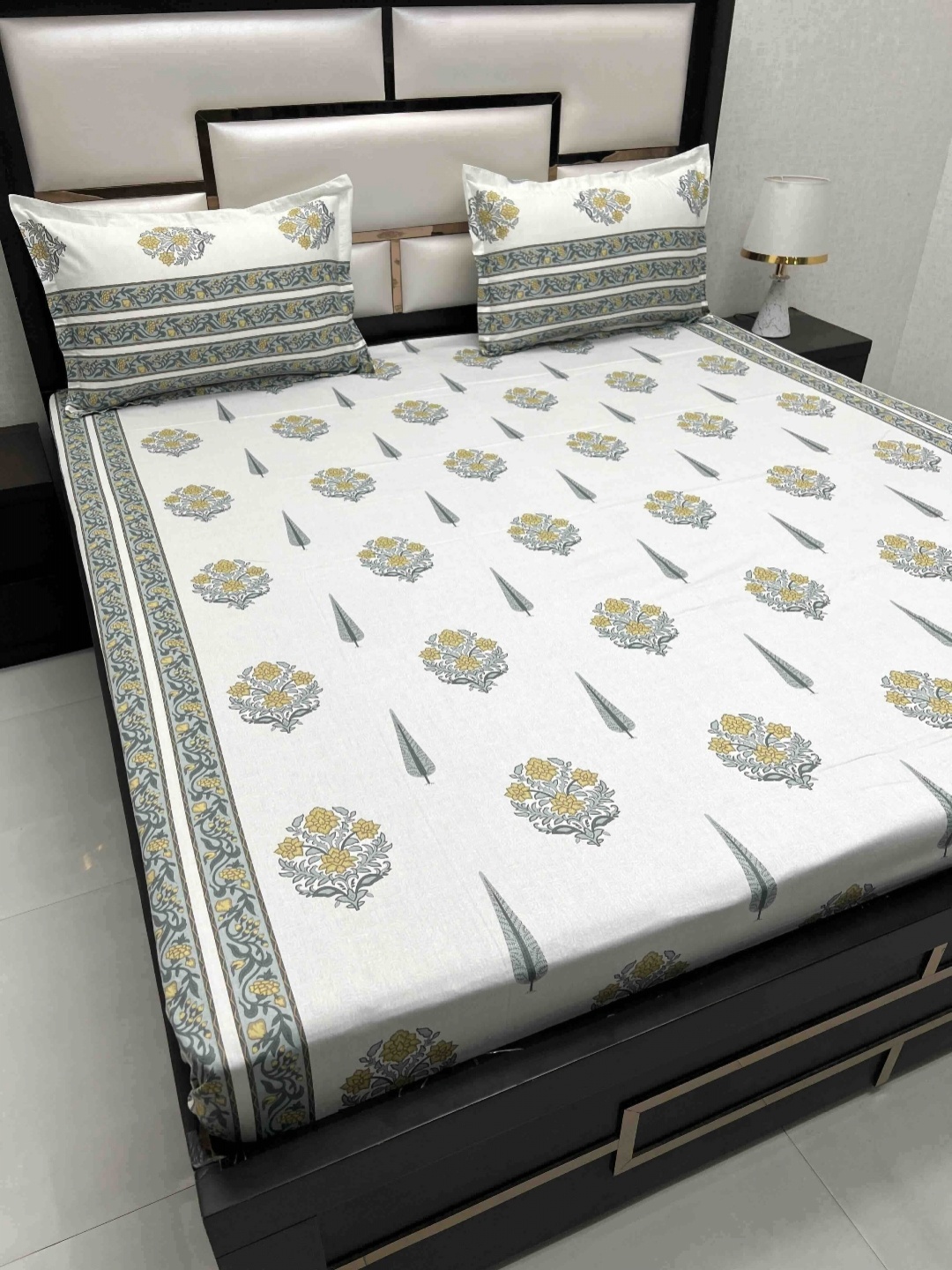 

Pure Decor Royal Passion Green Ethnic Motifs Cotton Queen Bedsheet Set 2.25 m x 2.56 m