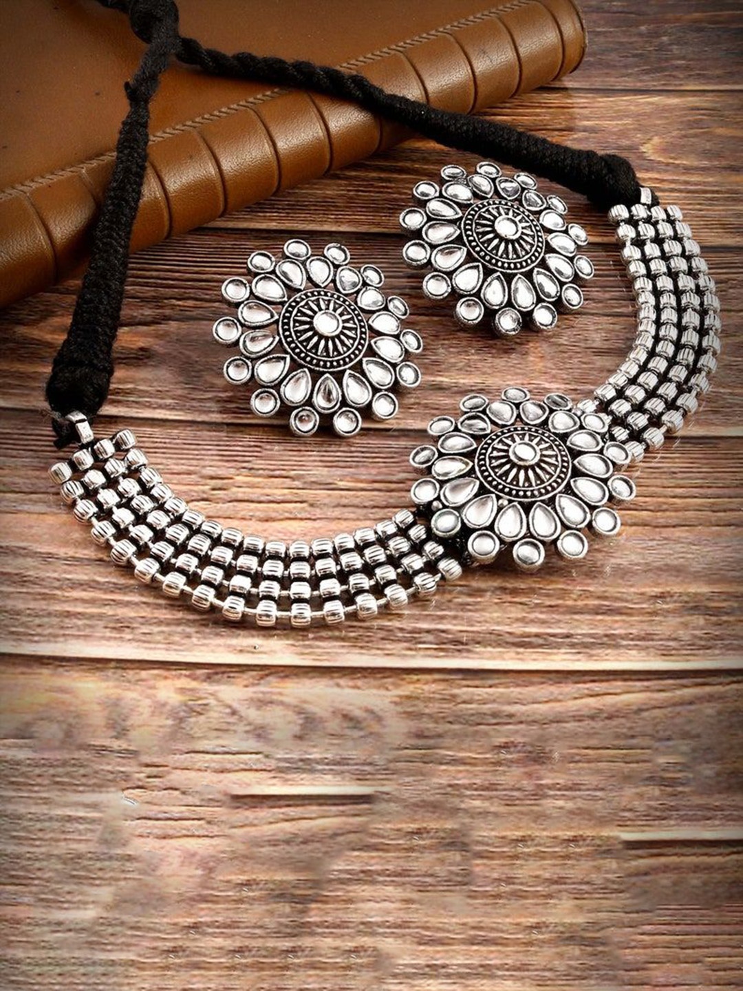 

JMBW INTERNATIONAL Silver-Plated Stone Studded & Beaded Jewellery Set