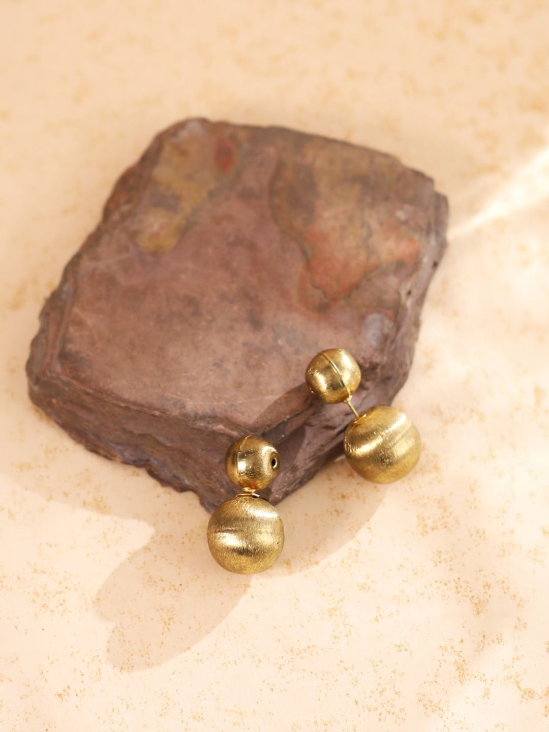 

KPOP Contemporary Studs Earrings, Gold