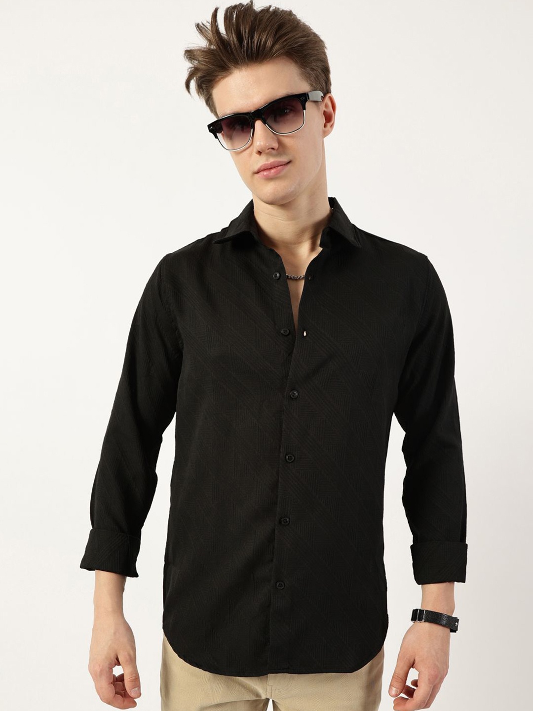 

Thomas Scott Men Premium Spread Collar Textured Solid Slim Fit Casual Shirt, Black