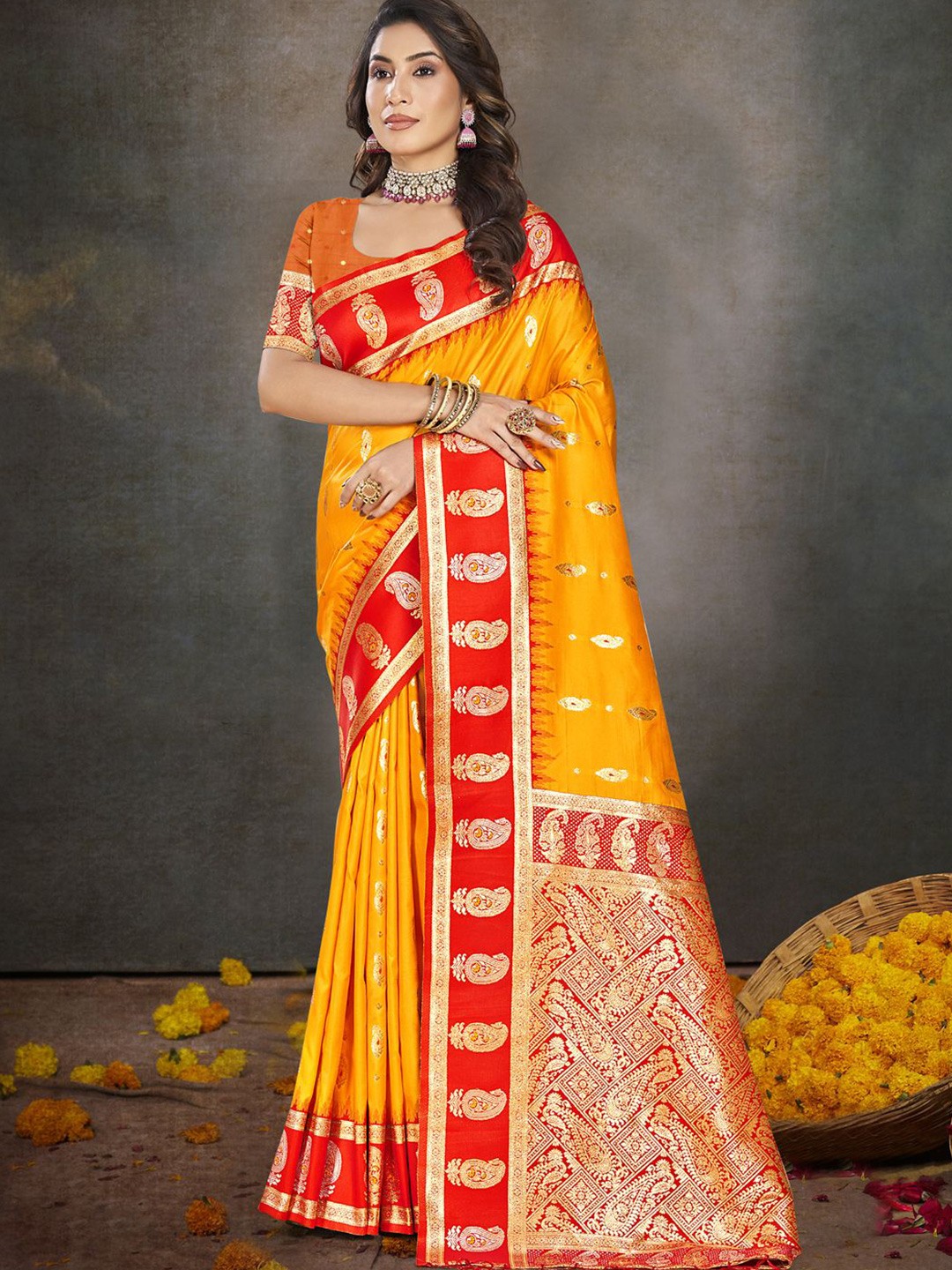 

SANGAM PRINTS Woven Design Zari Silk Blend Tussar Saree, Yellow