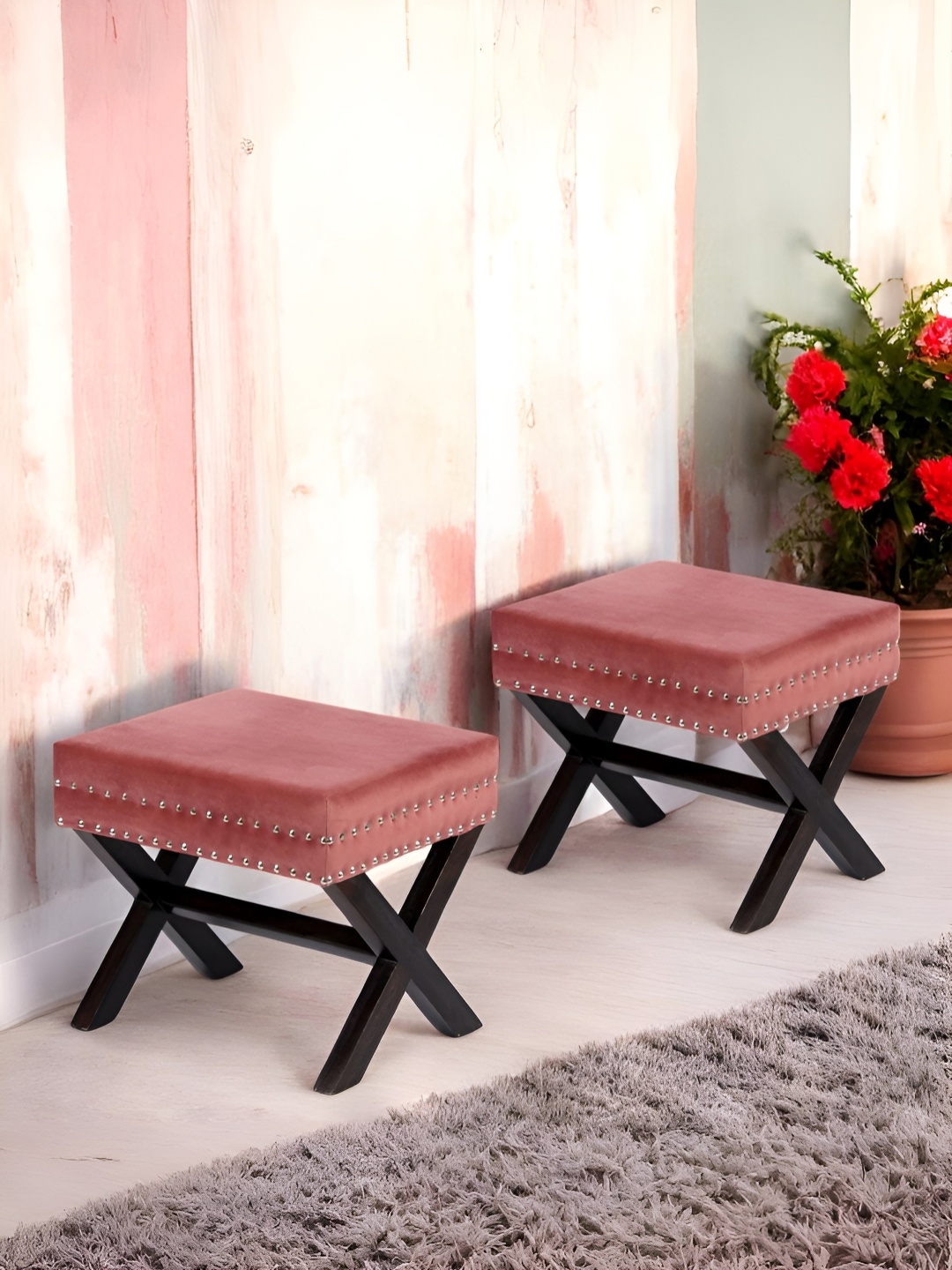 

Ikiriya 2-Pcs Pink Velvet Square Ottomans