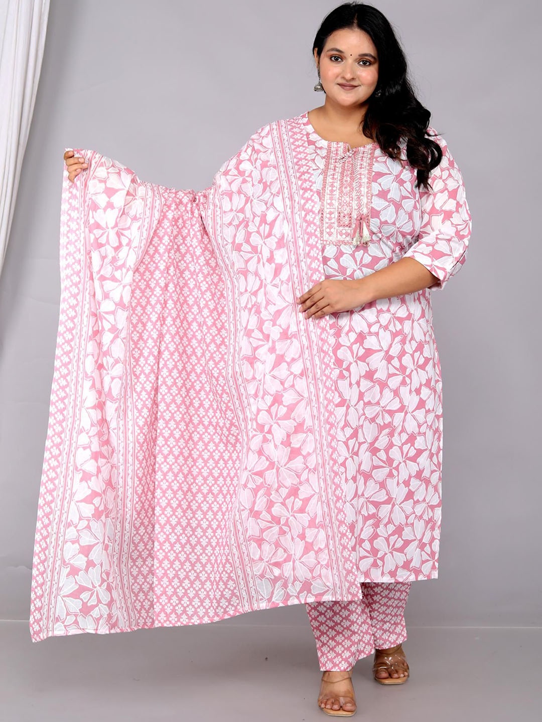 

HIGHLIGHT FASHION EXPORT Women Ethnic Motifs Printed Regular Mirror Work Pure Cotton Kurta with Trousers &, Pink