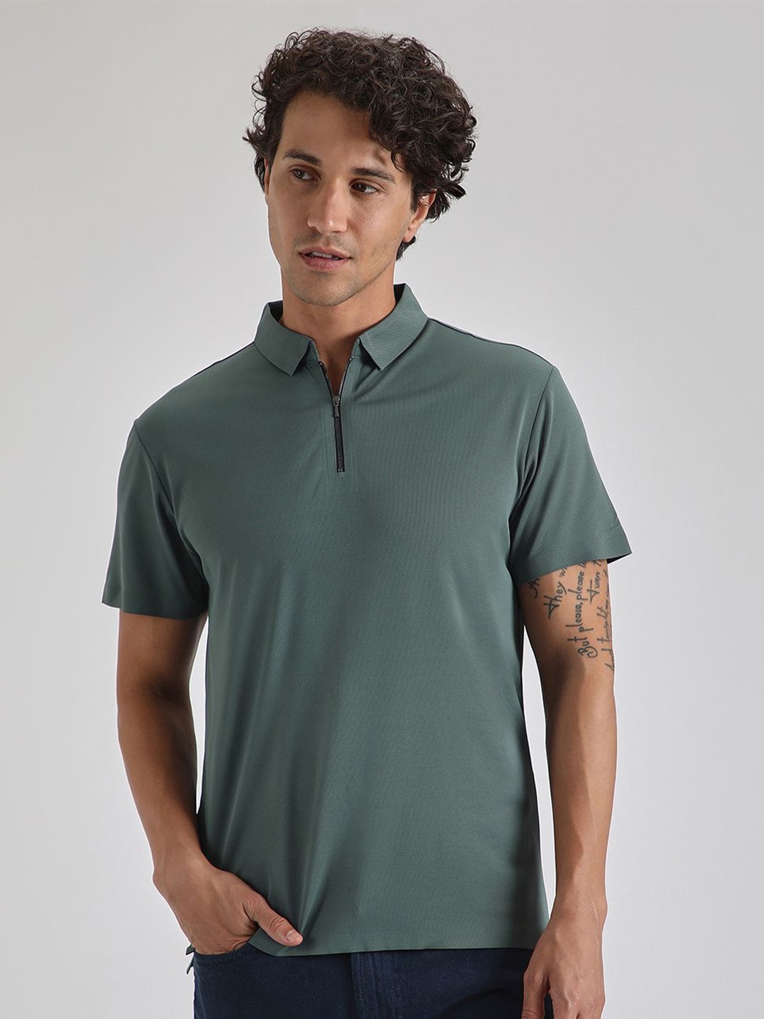 

Banana Club Men Polo Collar Slim Fit T-shirt, Teal