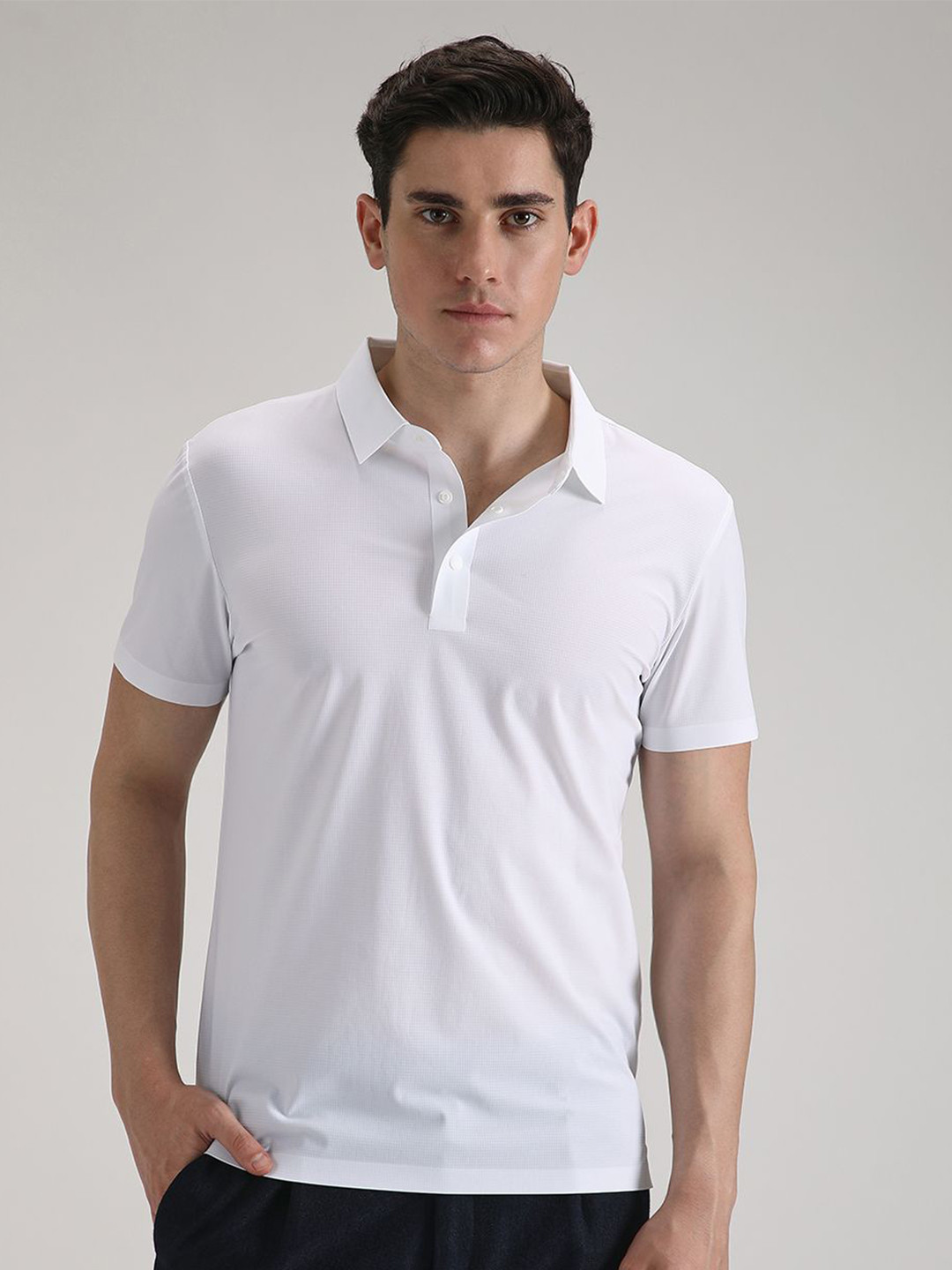 

Banana Club Men Polo Collar Slim Fit T-shirt, White