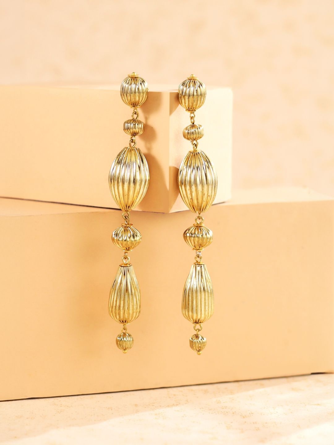 

KPOP Contemporary Drop Earrings, Gold