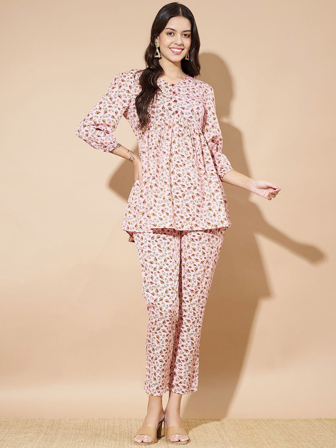 

Slenor Floral Printed V-Neck Three-Quarter Sleeves Tunic With Trouser, Peach