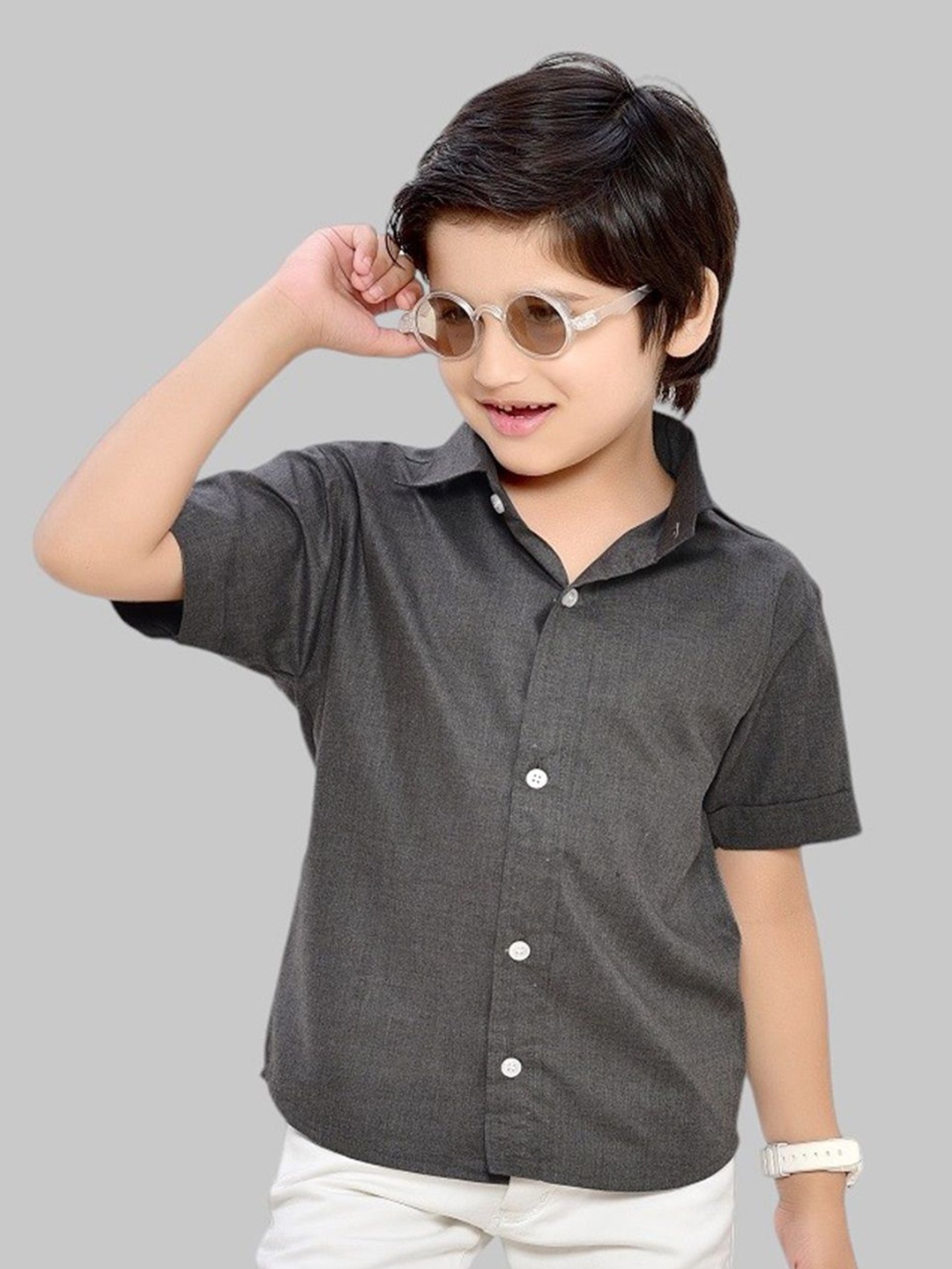 

BAESD Boys Comfort Spread Collar Solid Cotton Casual Shirt, Grey