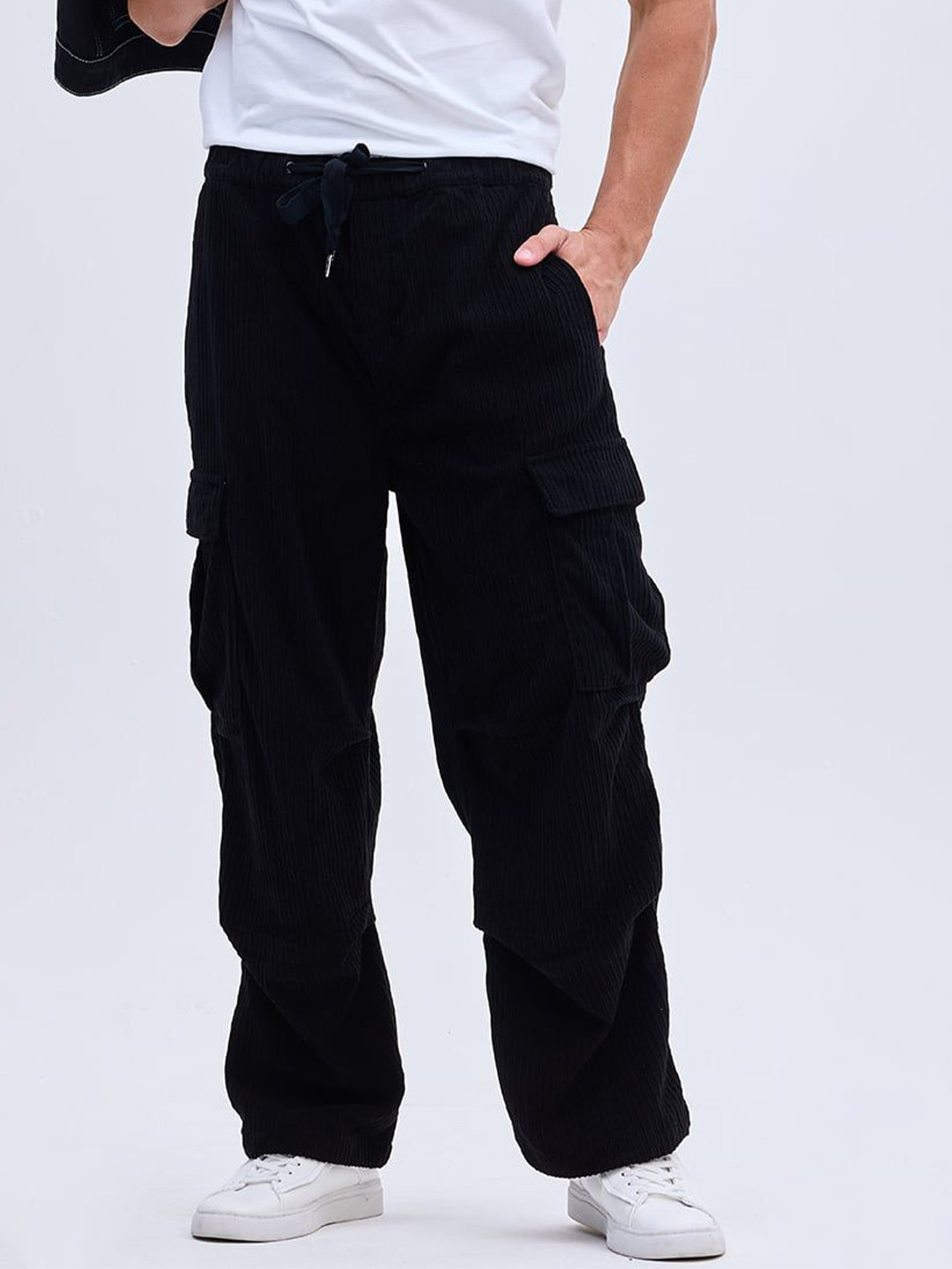 

Snitch Men Comfort Loose Fit Cargos Trousers, Black