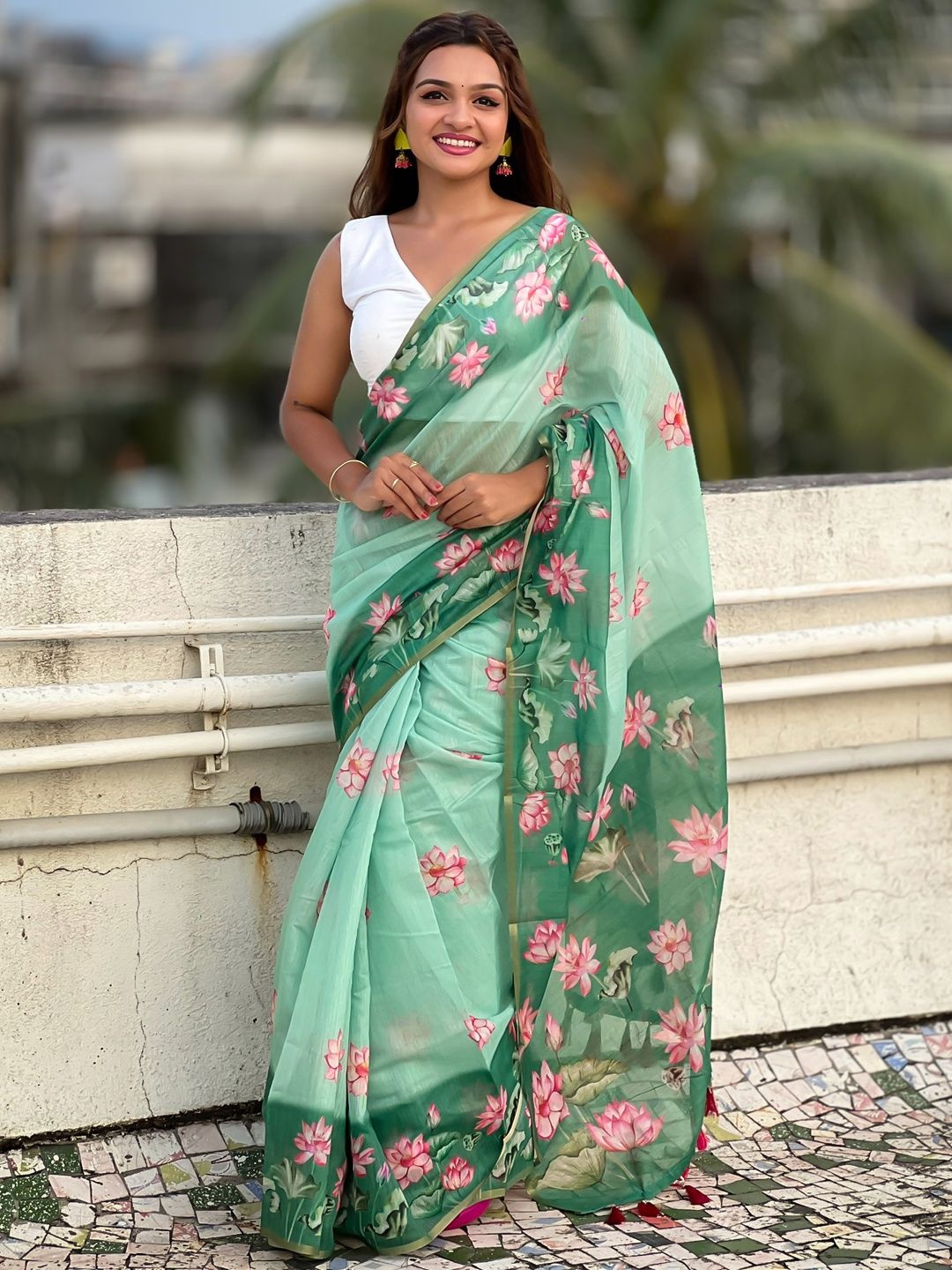 

Mitera Floral Saree, Green