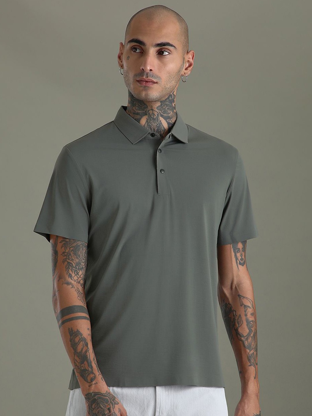 

Banana Club Men Polo Collar Slim Fit T-shirt, Grey