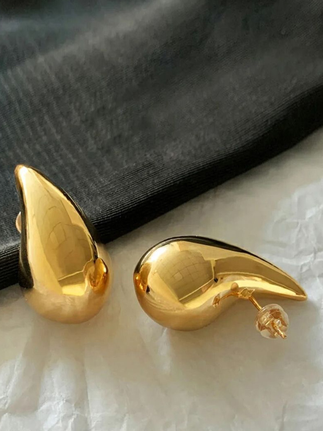 

Celestique Contemporary Studs Earrings, Gold