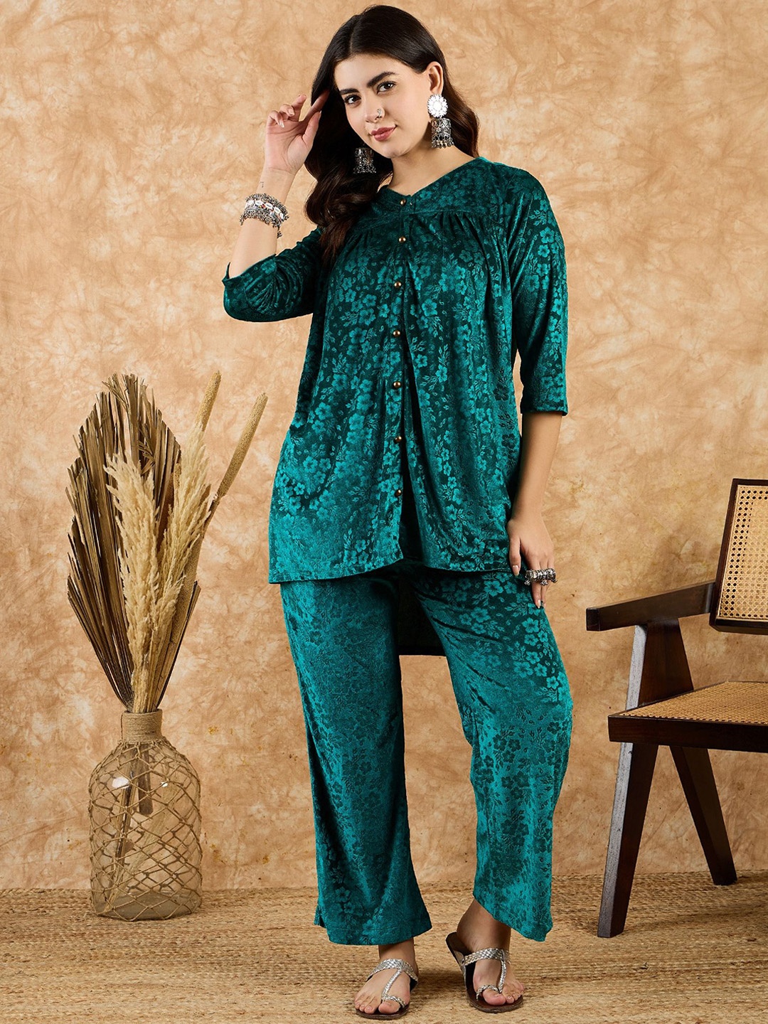 

SAHASIKA Floral Self Design V-Neck Three-Quarter Sleeves Velvet Top With Trouser, Green