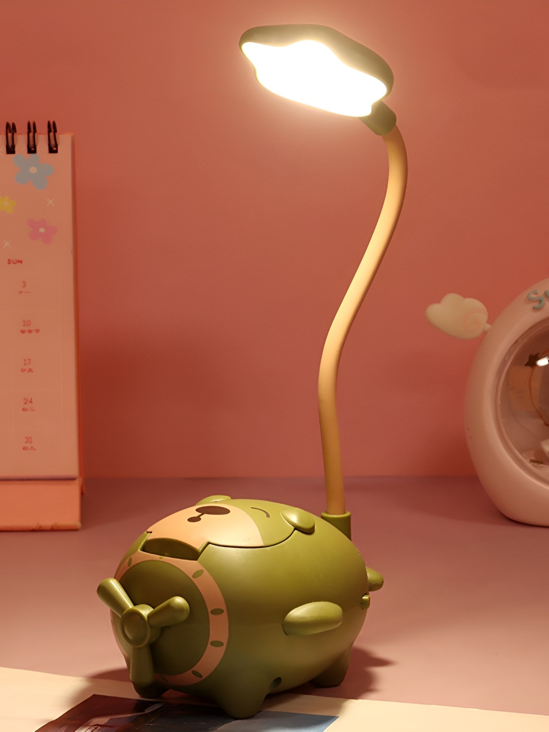 

Flenzy Green Acrylic Quirky Square Table Lamp