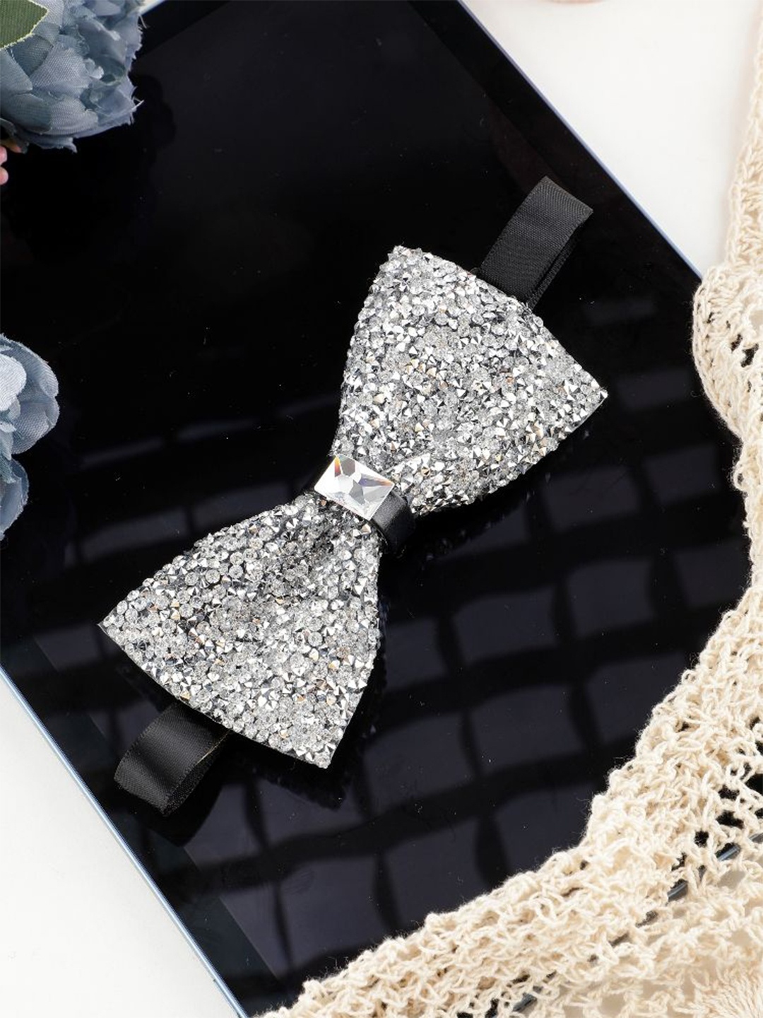 

Alvaro Castagnino Men Woven Design Bow Tie, Silver