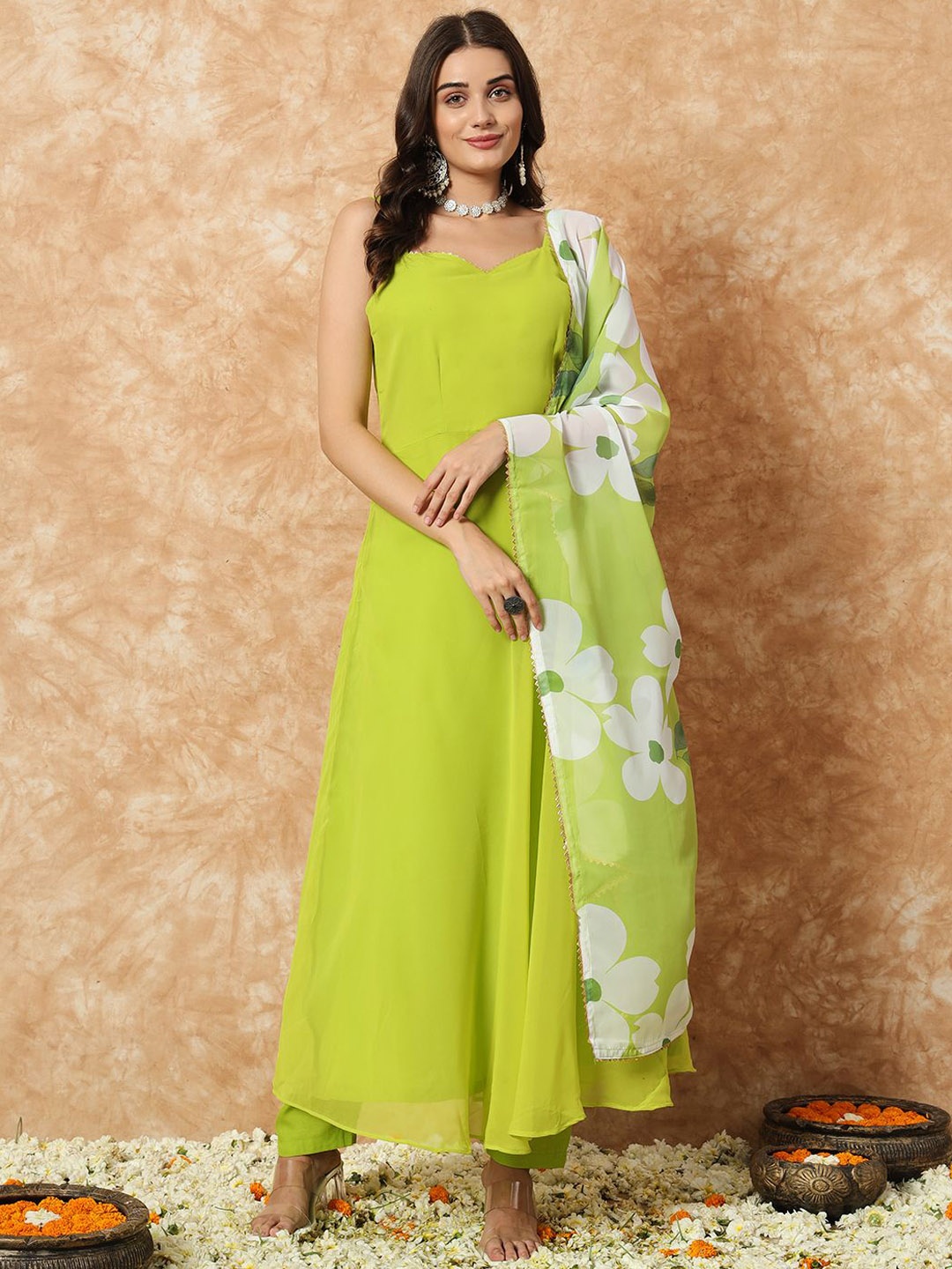 

Ethnic Yard Women Floral Angrakha Kurta with Pyjamas & With Dupatta, Green