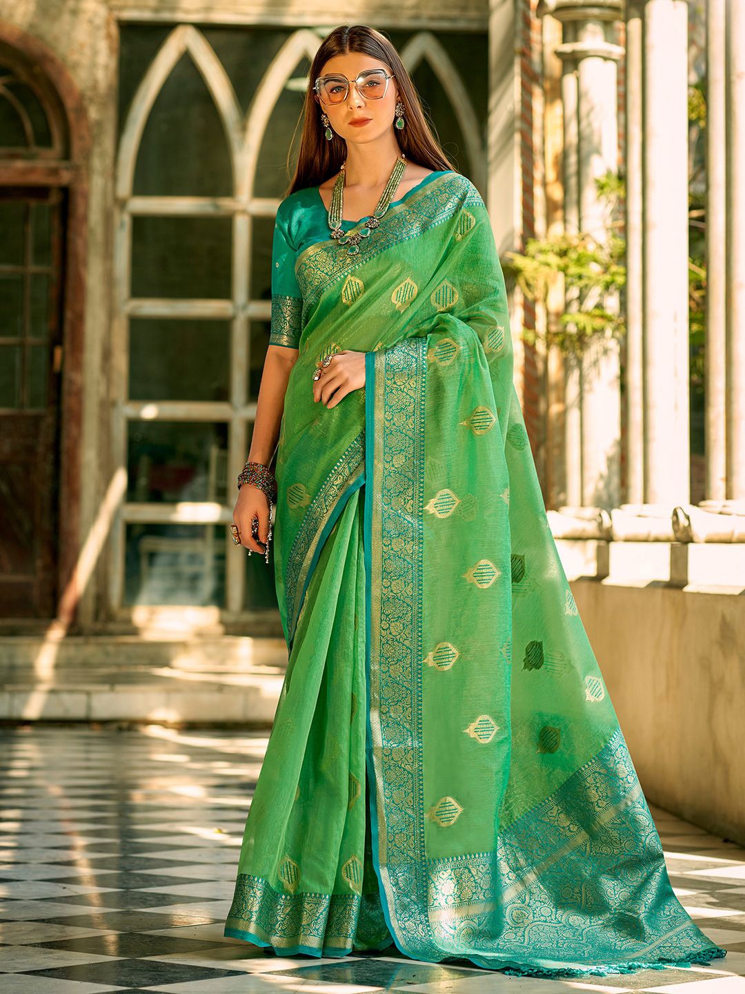 

Satrani Ethnic Motifs Zari Pure Silk Banarasi Saree, Green