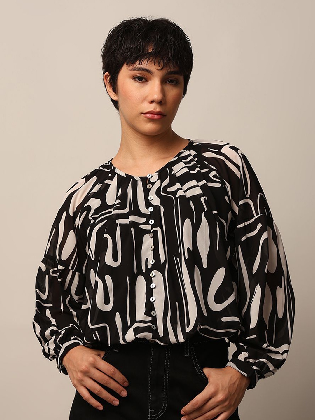 

ONLY Print Monochrome Georgette Blouson Top, Black