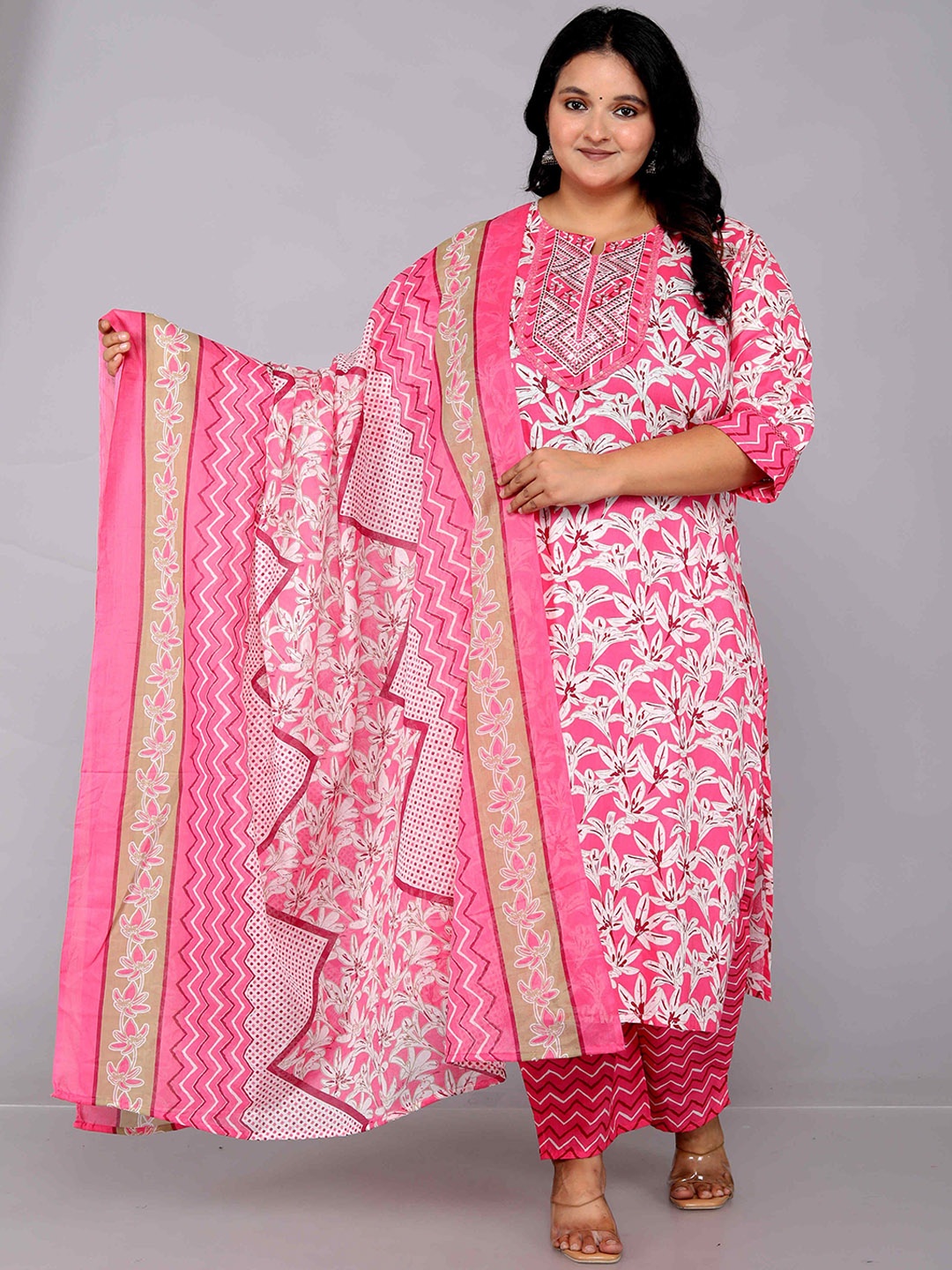 

HIGHLIGHT FASHION EXPORT Women Ethnic Motifs Printed Regular Mirror Work Pure Cotton Kurta with Trousers &, Pink