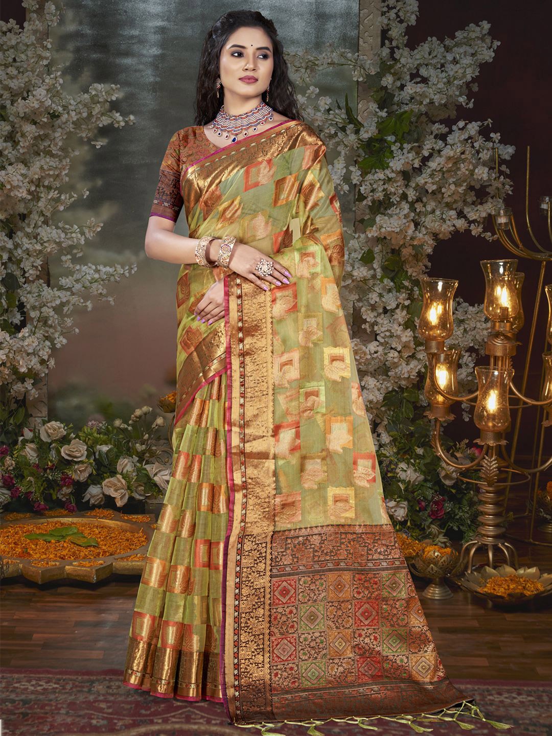 

SANGAM PRINTS Woven Design Tissue Designer Tussar Saree, Olive