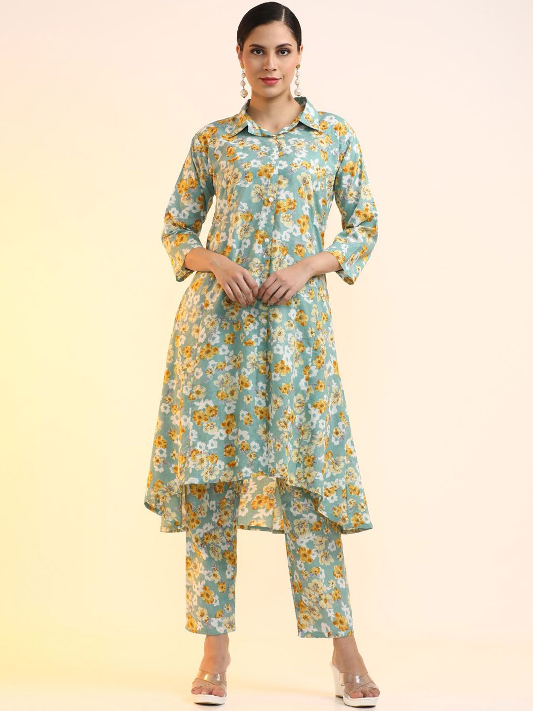 

Jaipur Kurti Women Floral Printed Empire Pure Cotton Kurta with Trousers, Green