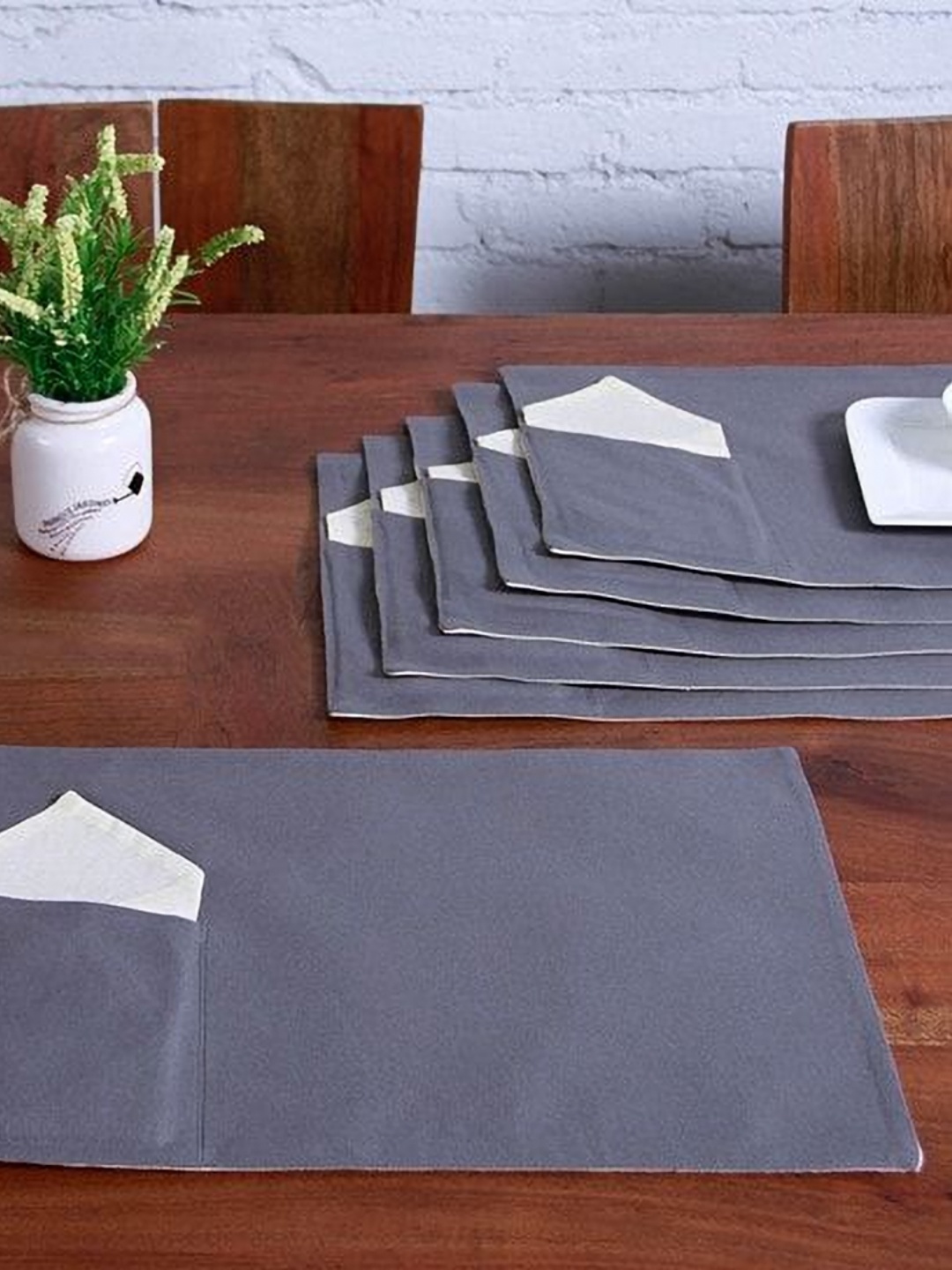 

Lushomes Grey & White 12 Pieces Printed Cotton Table Placemats & Napkins