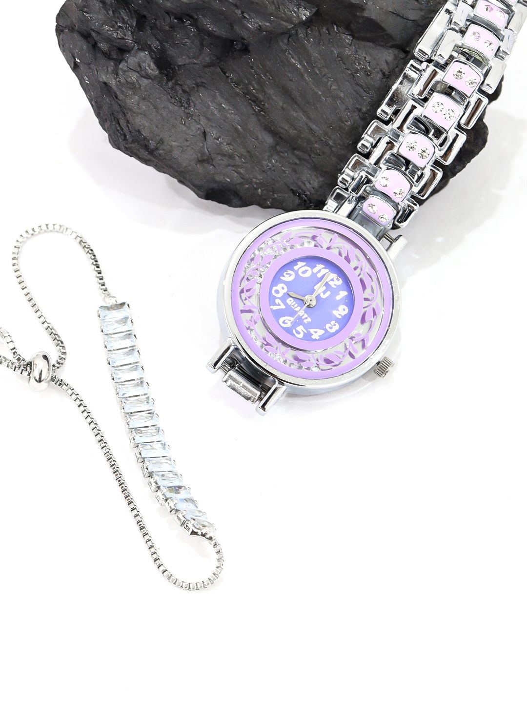 

VAGHBHATT Women Printed Dial & Stainless Steel Bracelet Style Analogue Watch-D8-PURPLE