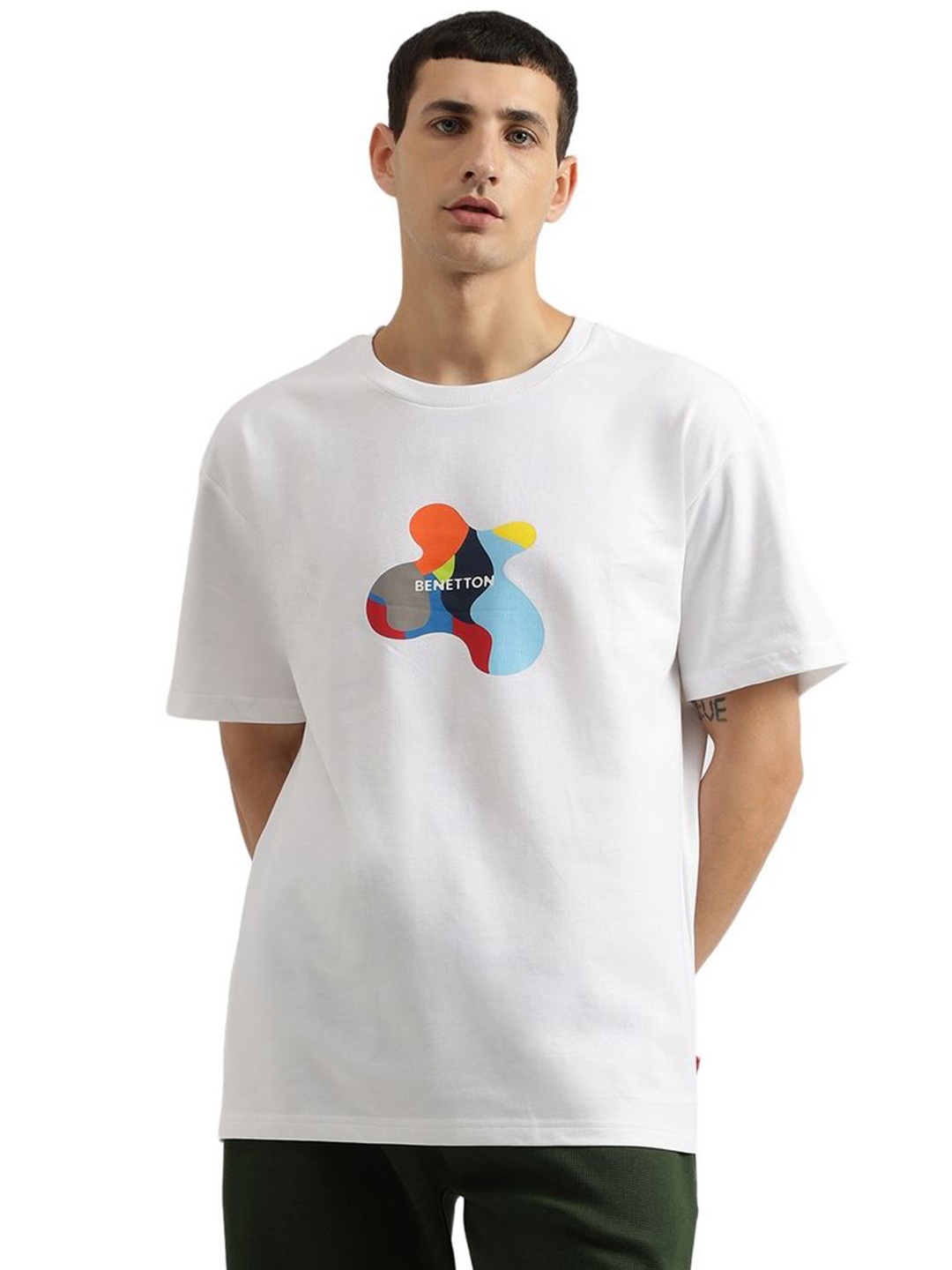 

United Colors of Benetton Men Printed Pure Cotton Applique Boxy T-shirt, White