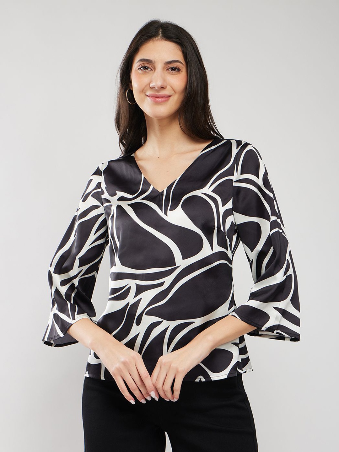 

FableStreet Print Flared Sleeve Satin Top, Black