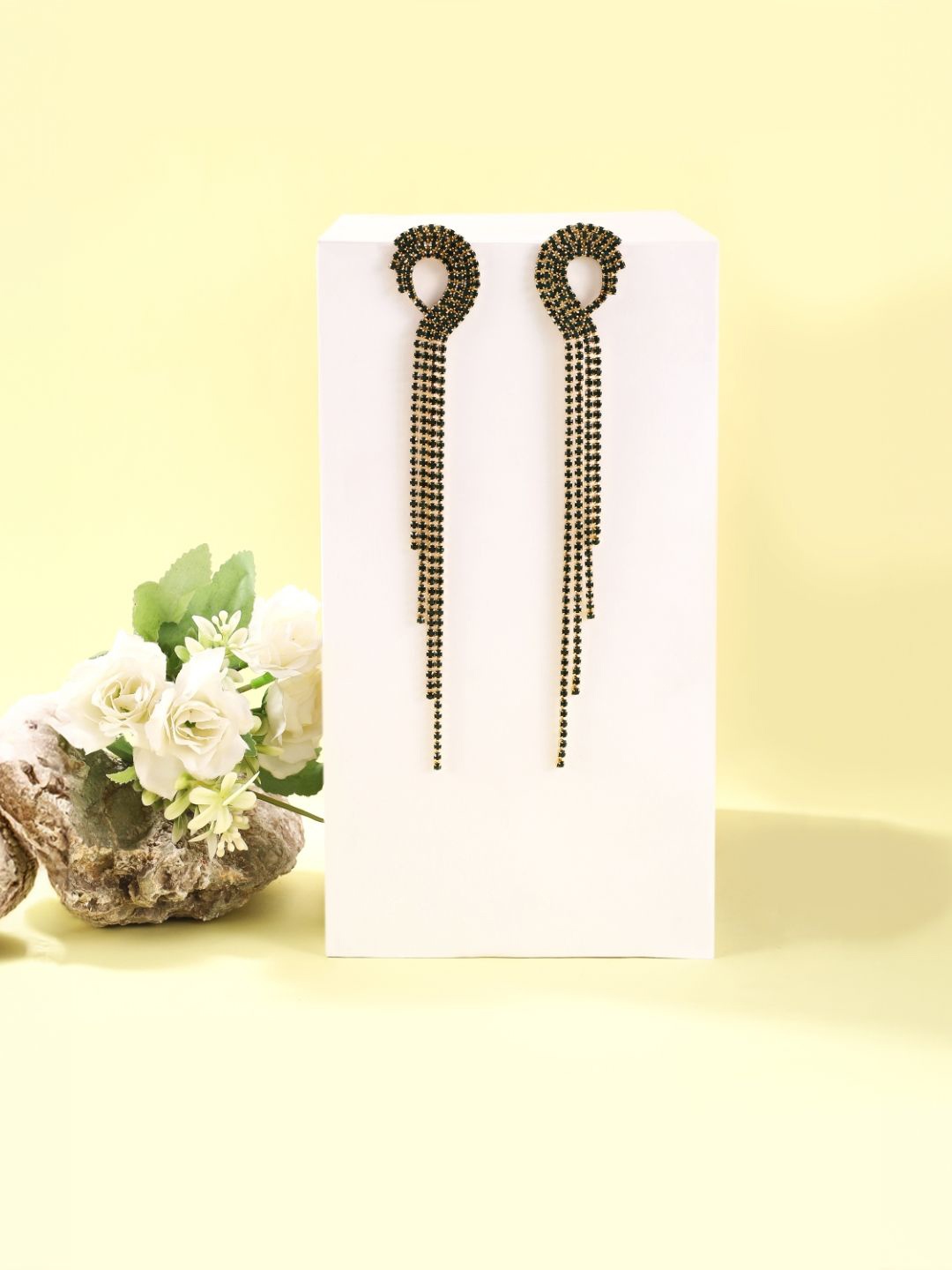 

KPOP Contemporary Drop Earrings, Gold