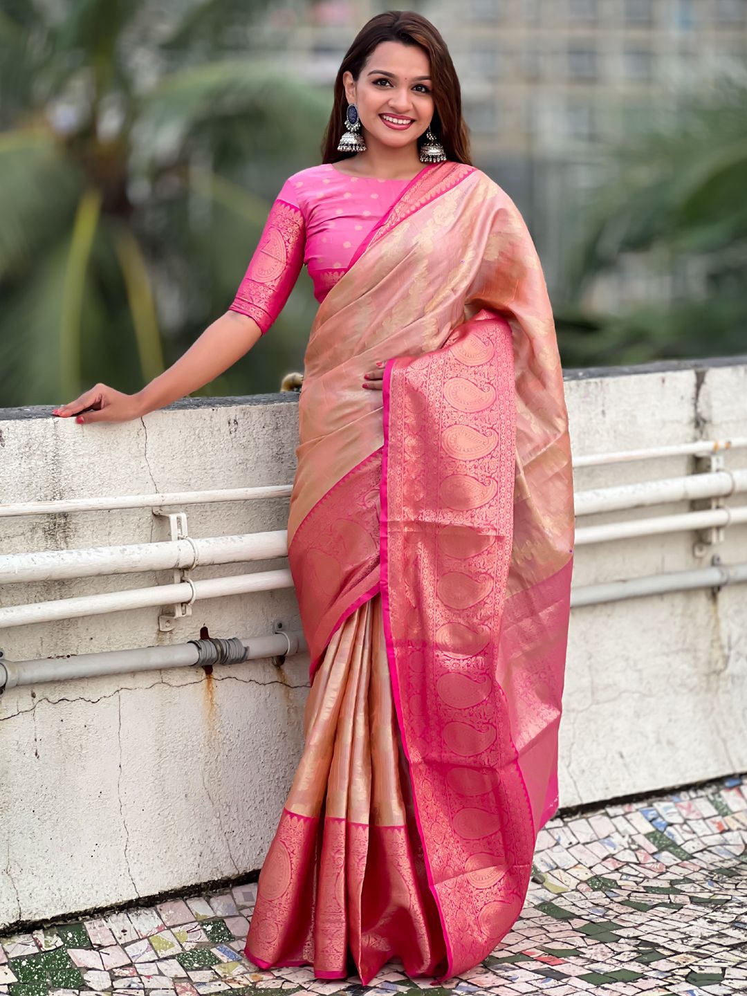 

Mitera Woven Design Zari Tissue Saree, Peach