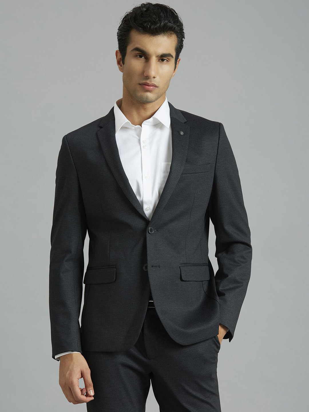 

Reid & Taylor Notched Lapel Collar Single Breasted Blazer, Black