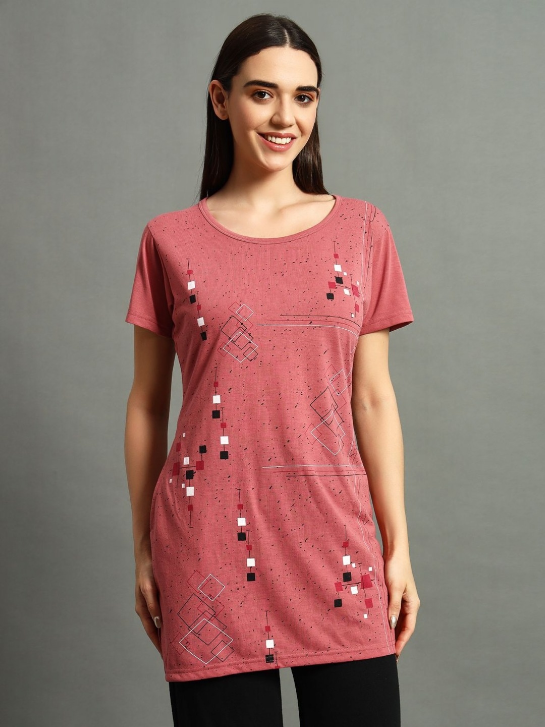 

VERO AMORE Women Printed Pockets T-shirt, Peach