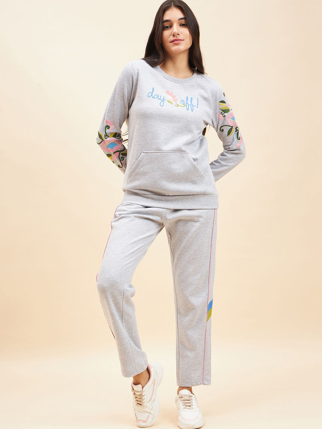 

July Printed Round Neck Long Sleeves Sweatshirt With Trouser, Grey