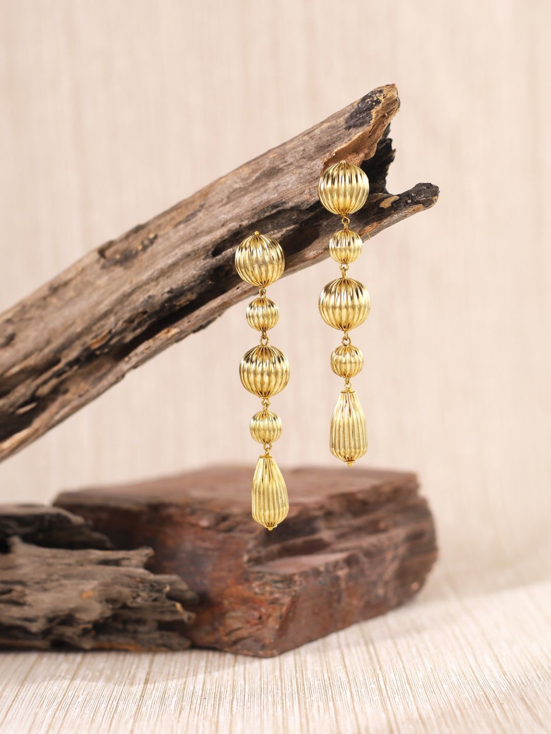 

KPOP Contemporary Drop Earrings, Gold