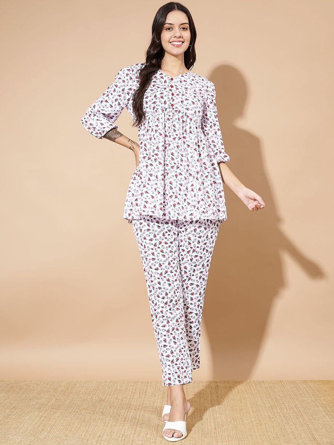 

Slenor Floral Printed V-Neck Three-Quarter Sleeves Tunic With Trouser, White