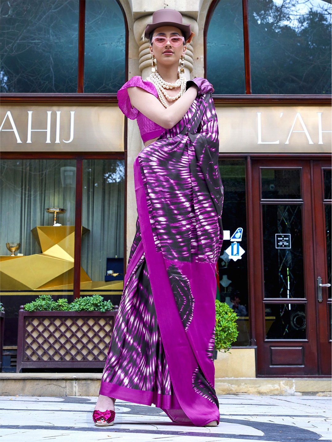 

elora Women Abstract Printed Saree, Purple