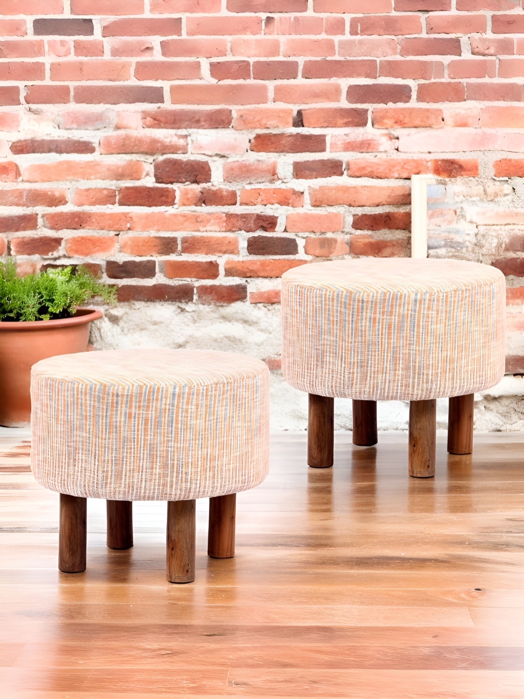 

Ikiriya 2-Pcs Beige & Grey Woven Design Round Ottomans