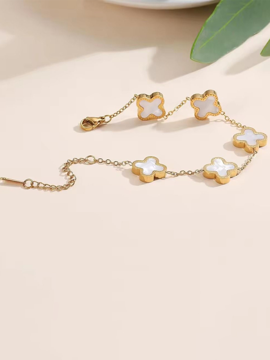 

MEENAZ Women American Diamond Antique Gold-Plated Link Bracelet