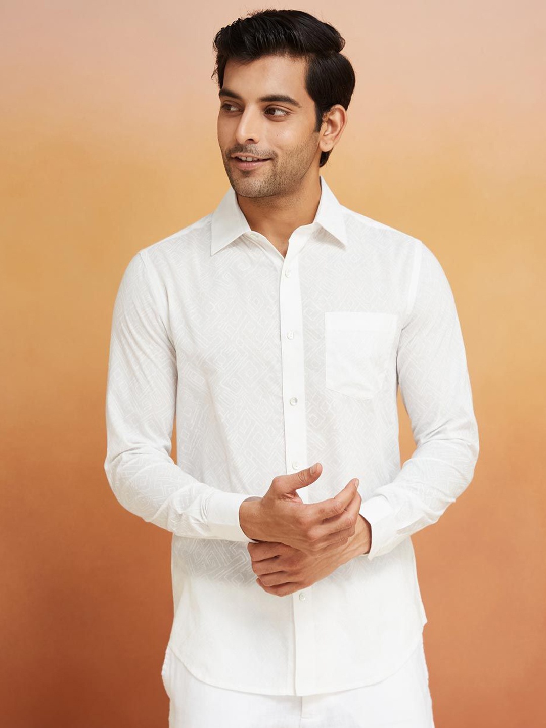 

Fabindia Men Slim Fit Opaque Printed Casual Shirt, White