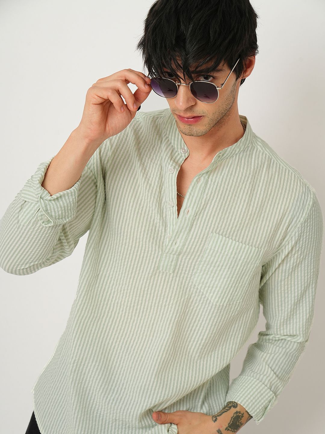 

VASTRADO Men Striped Pathani Kurta, Green
