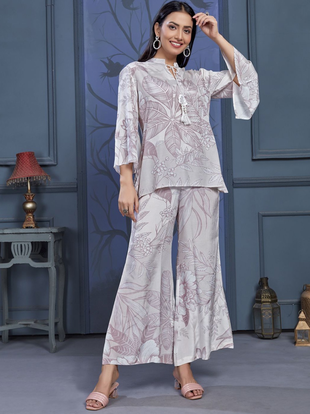 

Komarri U Printed Three Quarter Sleeves Top with Trouser, Grey