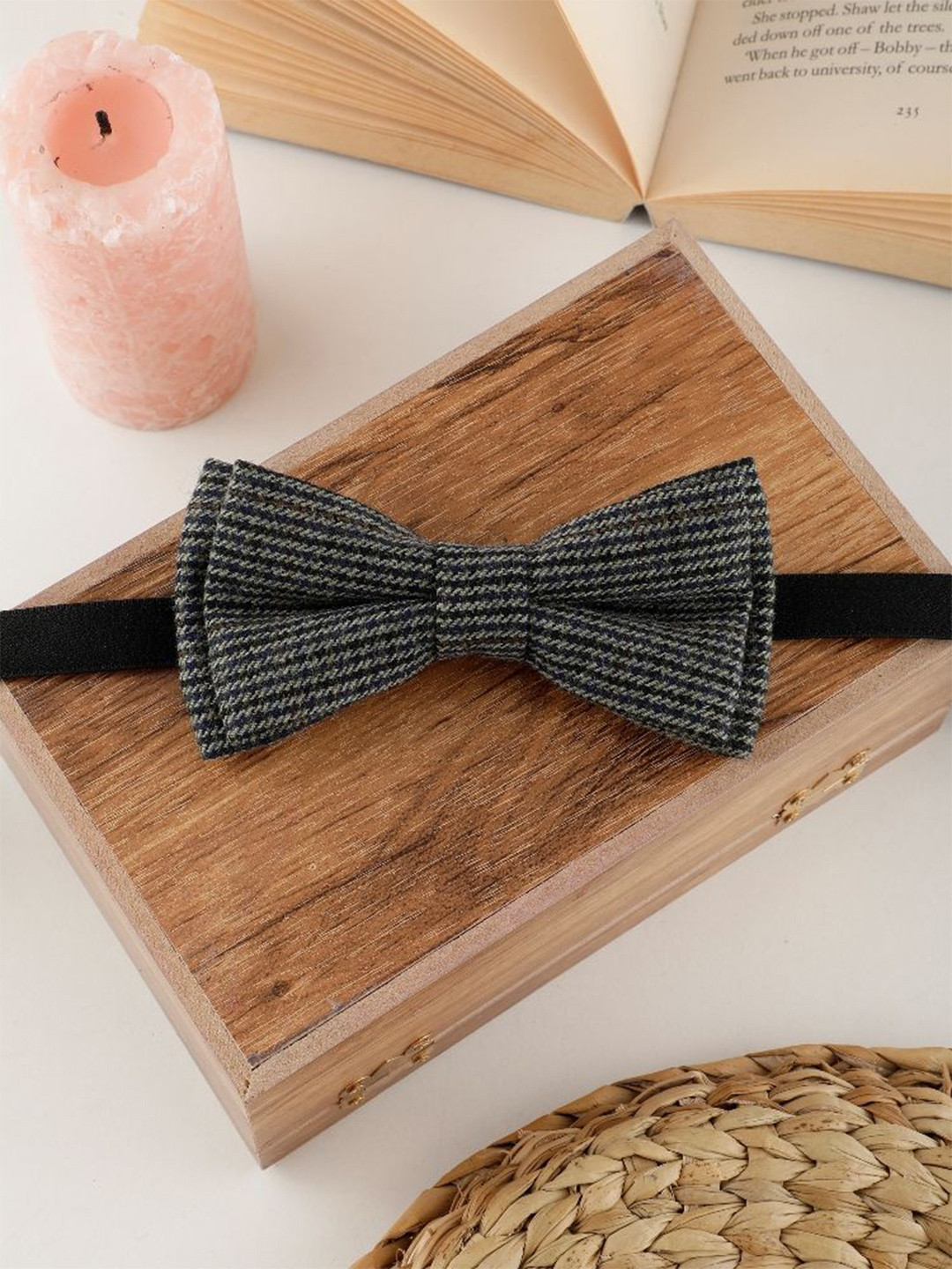 

Alvaro Castagnino Men Woven Design Bow Tie, Green